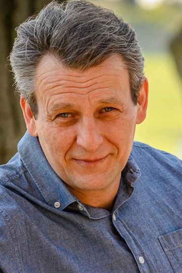 Акош Хорват