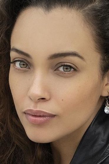 Мерьем Сароли