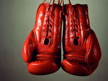 Бокс. Bare Knuckle FC. Кай Стюарт против Томми Страйдома. Трансляция из ОАЭ