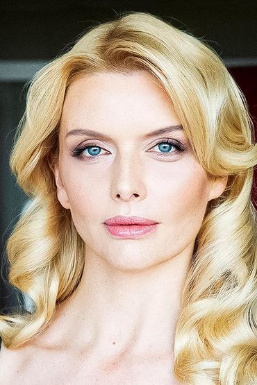 Анна Чурина