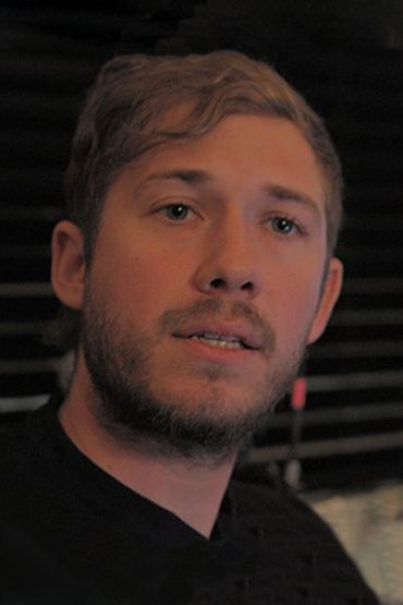 Адам Стивелл