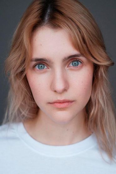 Элина Жукова