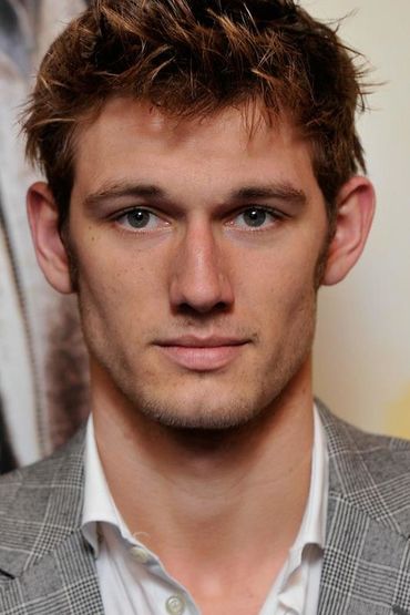 Алекс Петтифер