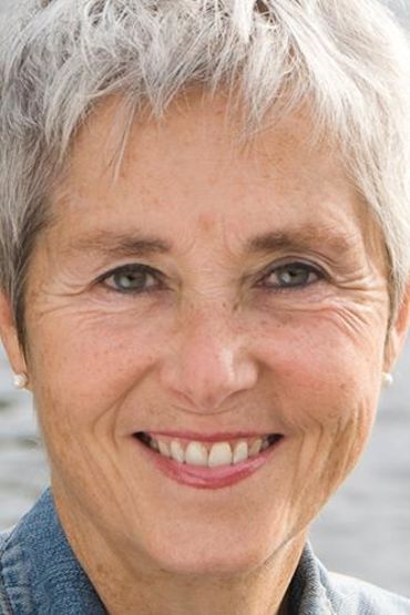 Лора Хэррингтон