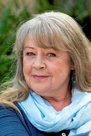 Нони Хейзлхерст