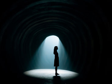 Тайны во тьме Тайны во тьме