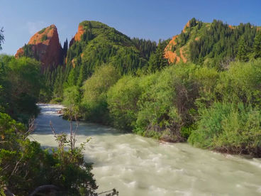 Ущелье Джеты-Огуз Киргизия