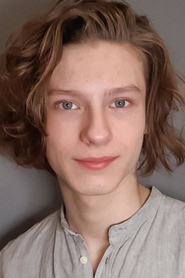 Дмитрий Гущин