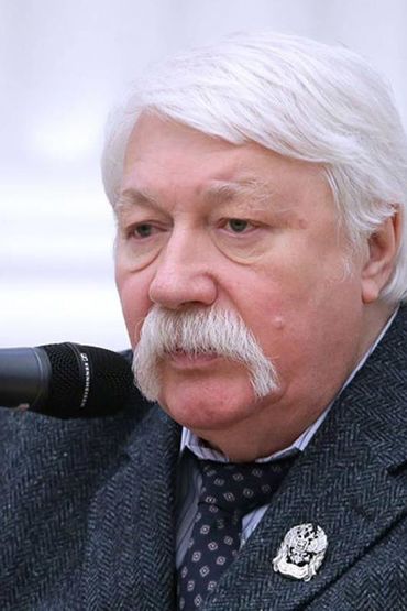 Эдуард Назаров