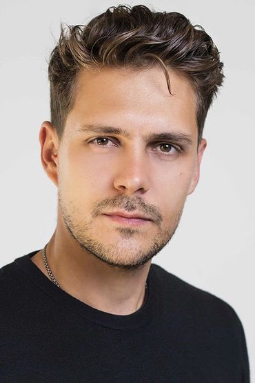 Милош Бикович