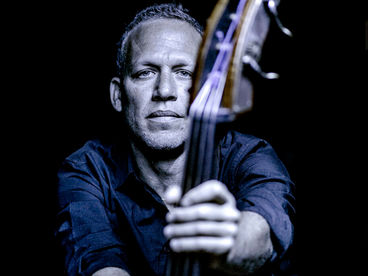 Квинтет Авишая Коэна на Джазовом фестивале в Марсьяке Квинтет Авишая Коэна на Джазовом фестивале в Марсьяке