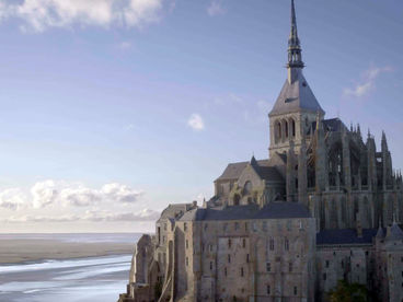 Мон-Сен-Мишель на закате солнца Мон-Сен-Мишель на закате солнца