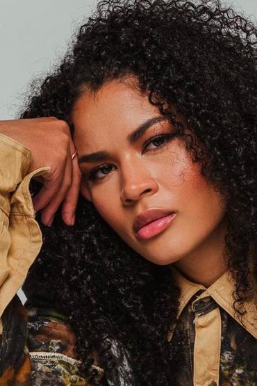 Сири Ндиае Блэк