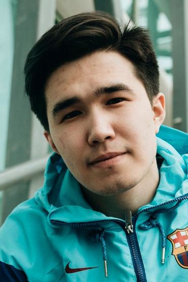 Улан Кайраласов