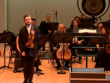 Российский национальный оркестр, дирижёр Михаил Плетнёв, солист Павел Милюков (скрипка)