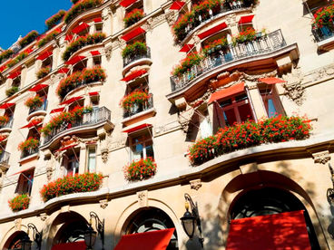 Отель Плаза Атене в Париже Отель Плаза Атене в Париже