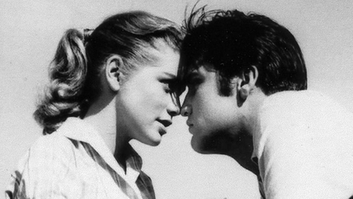 Между Богом и Элвисом