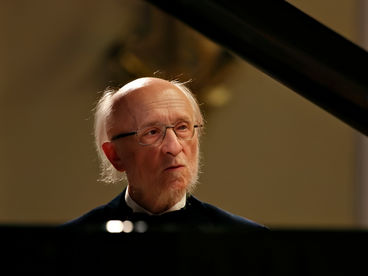 Бетховен. Шуман. Московский камерный оркестр Musica Viva. Дирижёр Александр Рудин. Солист Алексей Любимов (фортепиано). Зал Зарядье Бетховен. Шуман. Московский камерный оркестр Musica Viva. Дирижёр Александр Рудин. Солист Алексей Любимов (фортепиано). Зал Зарядье