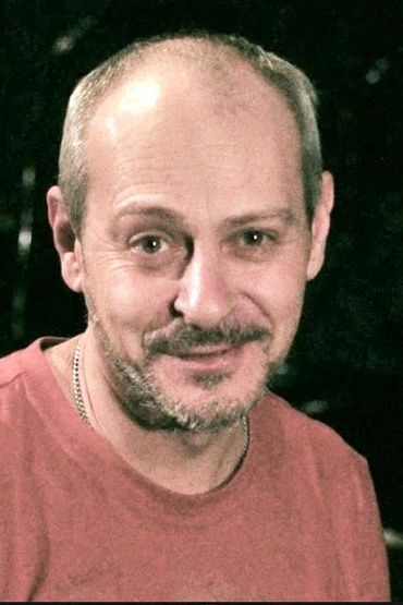Андрей Бархударов