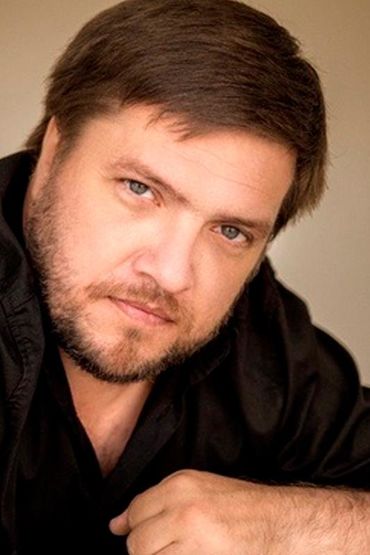 Денис Казанцев