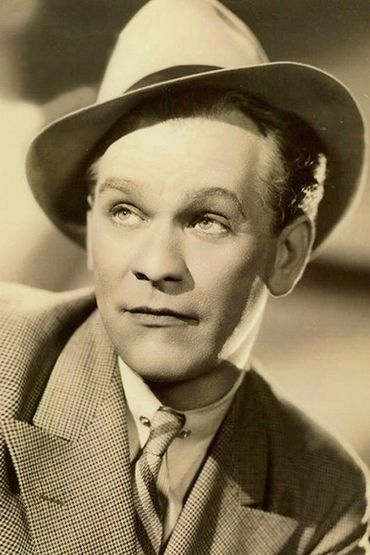 Джеймс Бартон