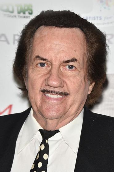 Роберт Уолл