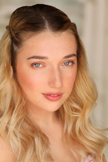 Мейси Майнир