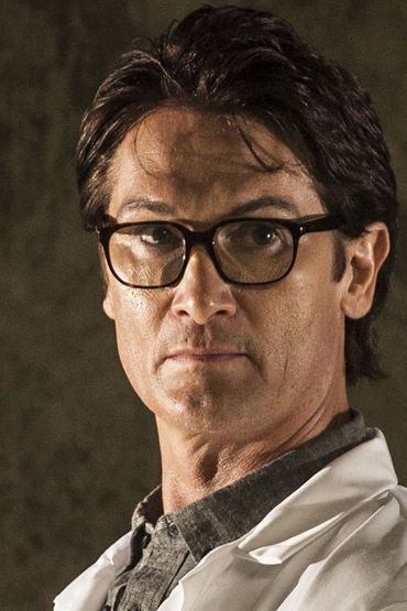 Нико Фостер