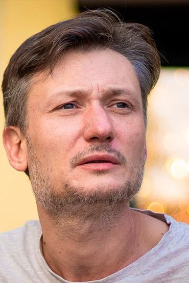 Антон Азаров