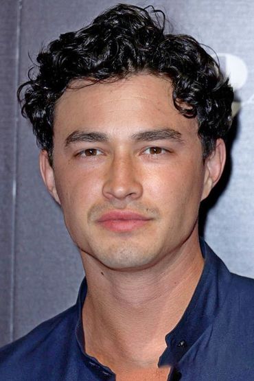 Гэвин Лезервуд