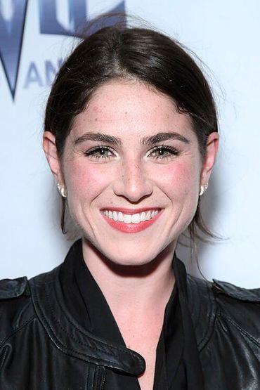 Эмили Макэнро