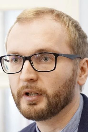 Николай Ларионов