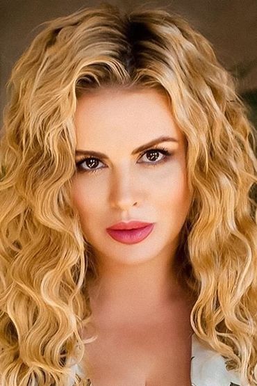 Анна Семенович