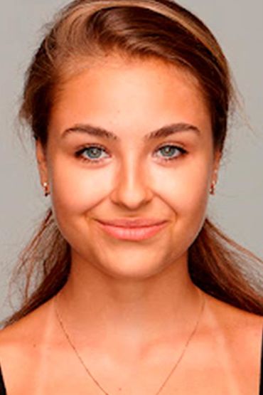 Анна Демидова