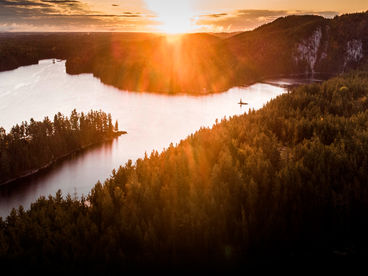 Навстречу волнам