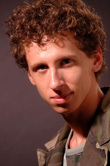 Дмитрий Аверин