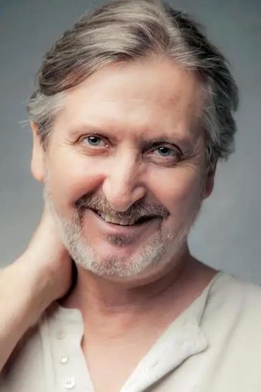 Себастьян Аро