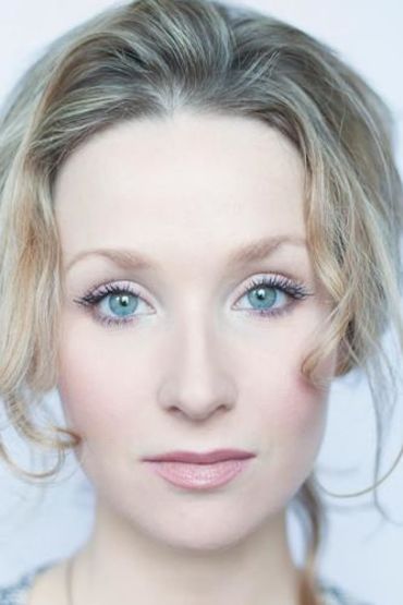 Эми Хэйес Бет