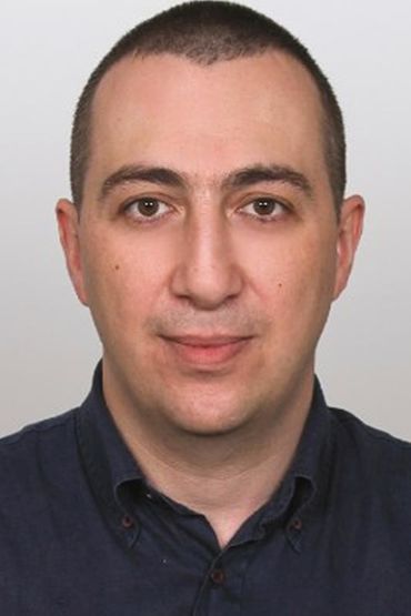Сехсувар Актас