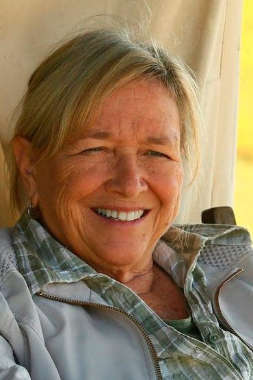 Синтия Мосс