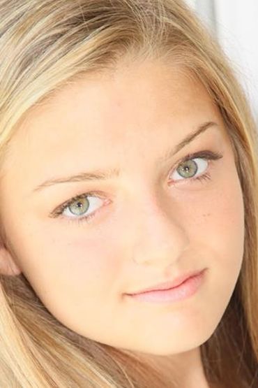 Жаклин Доук