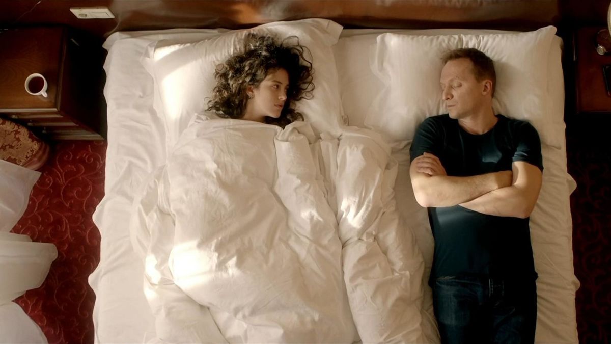 Слоны могут играть в футбол