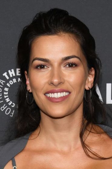 София Пернас