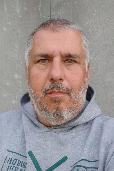 Олег Жаков
