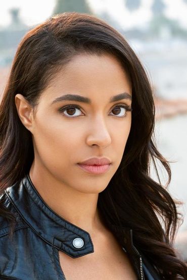 Эдриэнн Томас