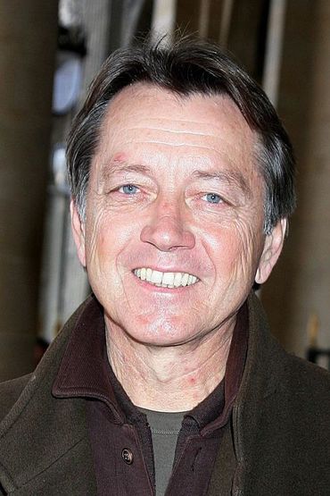 Бернар Жиродо