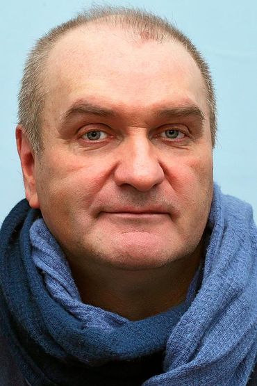 Александр Балуев