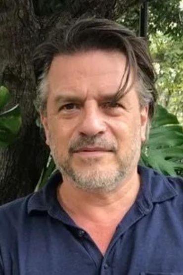 Николас Саймон