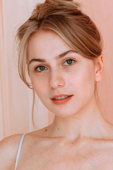 Анна Родоная