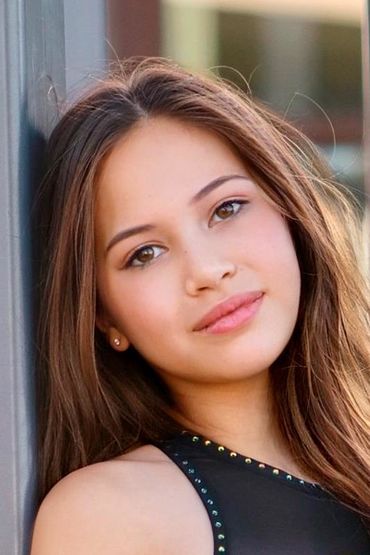 Эштин Нгуйен Барлоу